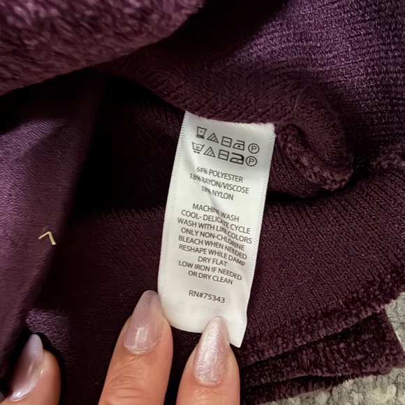 Adrienne Vittadini Burgundy Cardigan - Picture 5 of 6